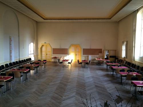 Saal mit Deko