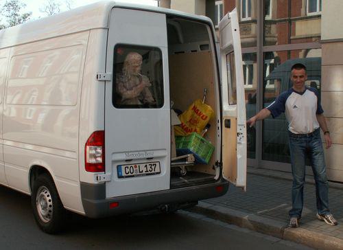 Björn am Transporter